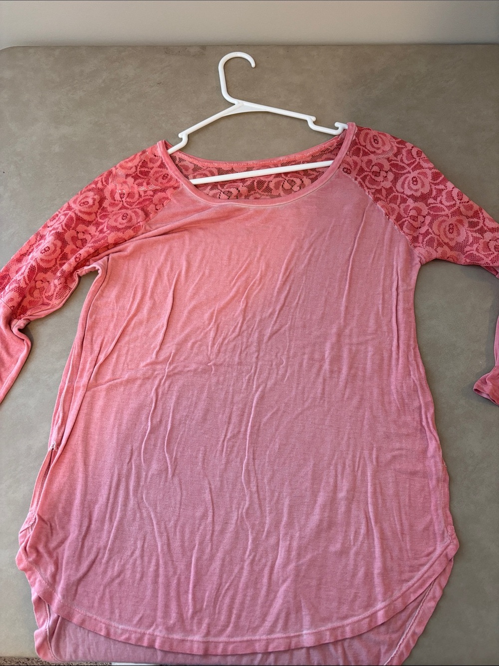 Arizona Jean Company Pink Lace-Sleeve Tunic Top